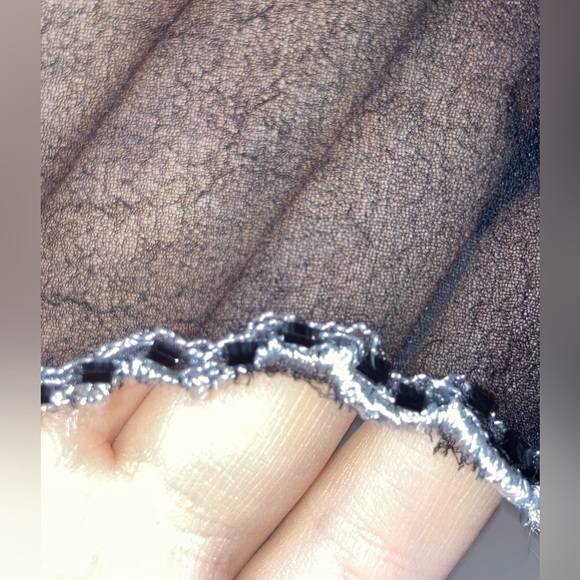 John Paul Richard Black/White Sleeveless Embroidered Beaded/Sequin Top Size S - Picture 5 of 8